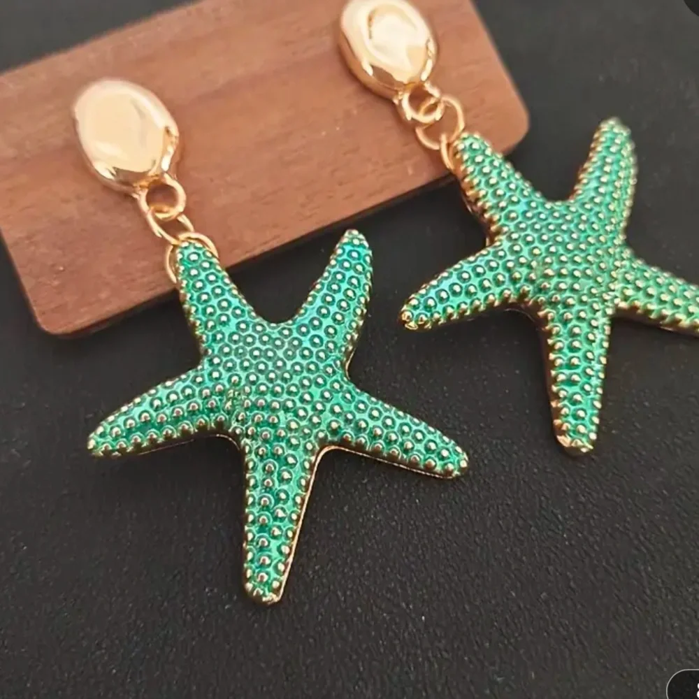 Starfish Earrings - Gold‎ and Turquoise Studs